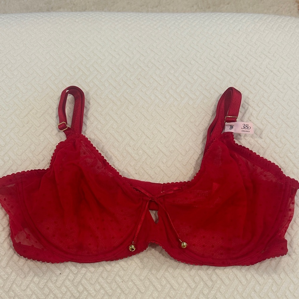 Victoria's Secret Vibrant Red Lace Bra